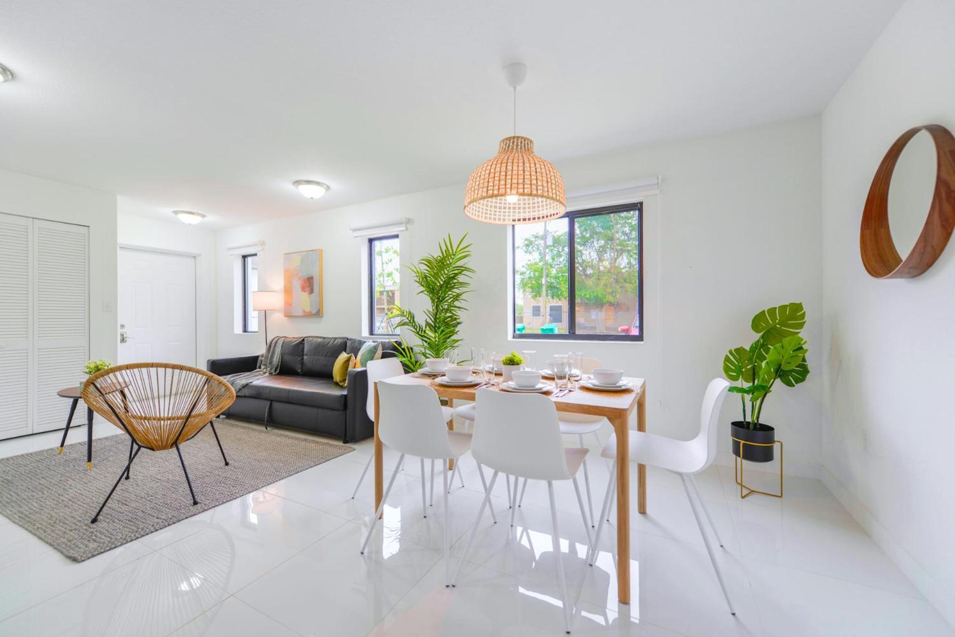 Free Parking & Great Space For Your Trip! Apartment Miami