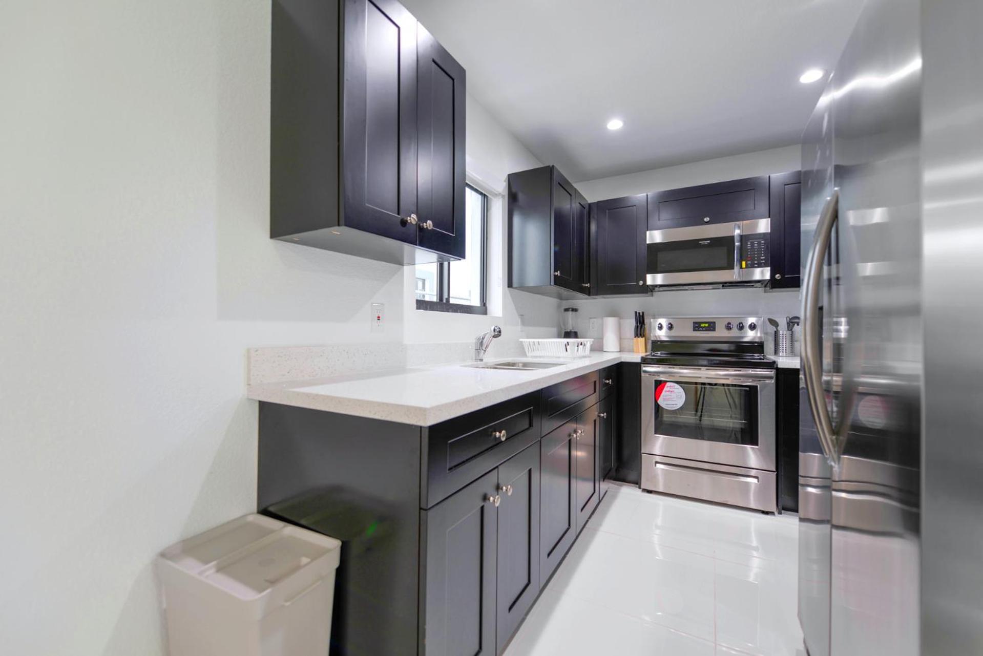 Apartment Free Parking & Great Space For Your Trip! *
